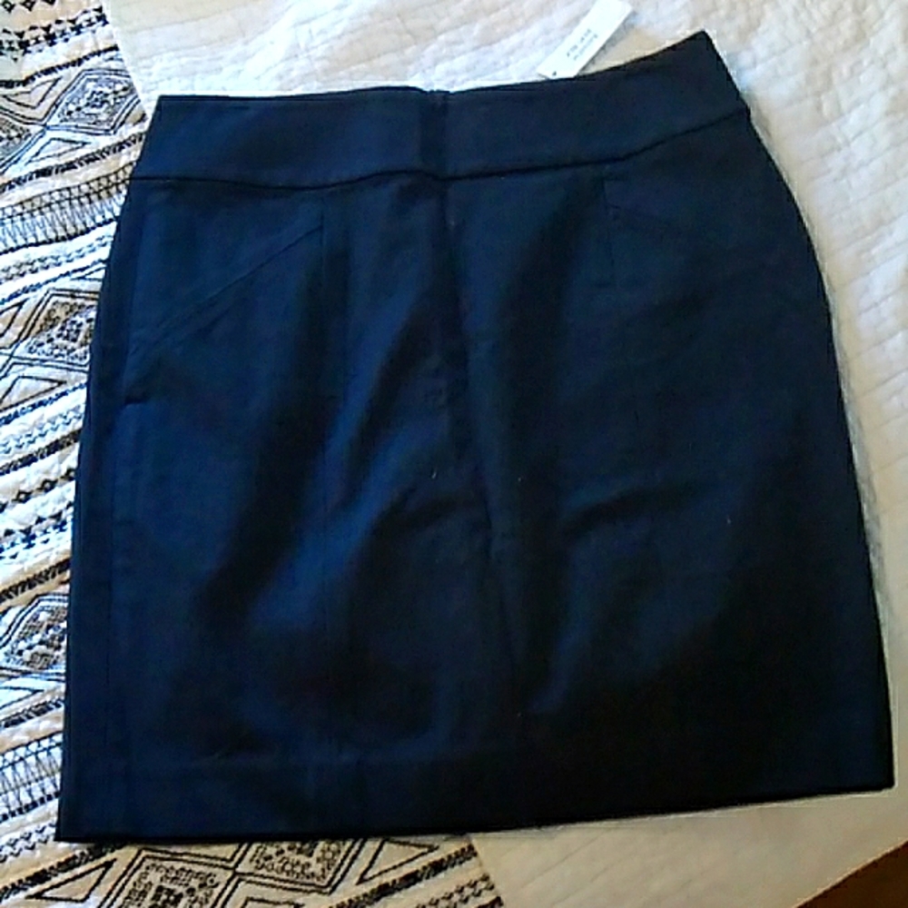 Banana Republic black pencil skirt Size 6